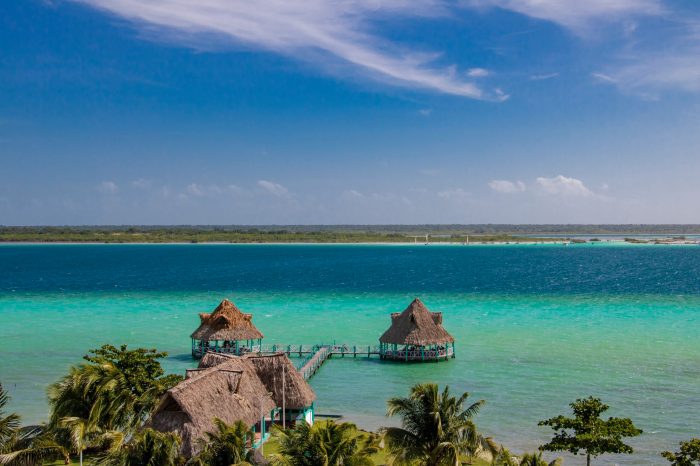 Bacalar lagoon huts overwater